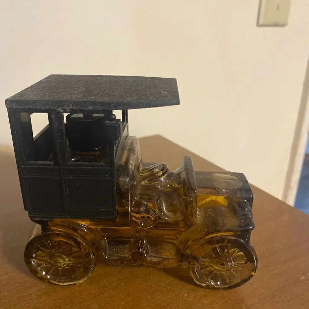 Vintage Avon 1906 Reo Depot Wagon empty  cologne bottle with box